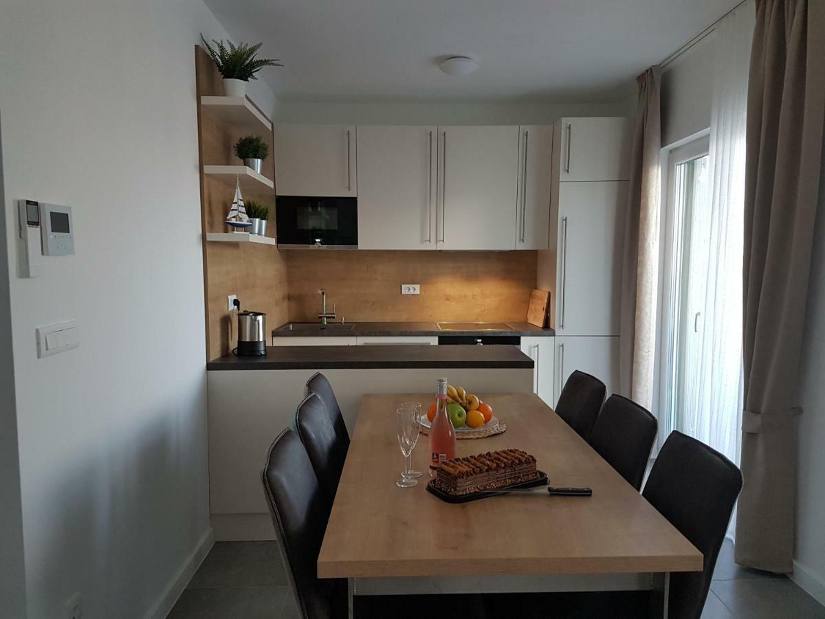 Apartment Aria Exclusive ペトルチャネ エクステリア 写真