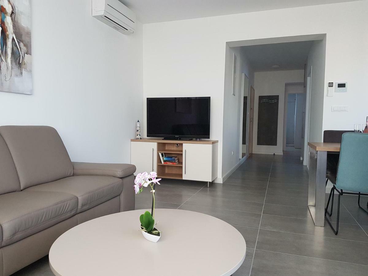 Apartment Aria Exclusive ペトルチャネ エクステリア 写真